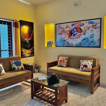 The Yellow Submarine Varkala Exterior foto