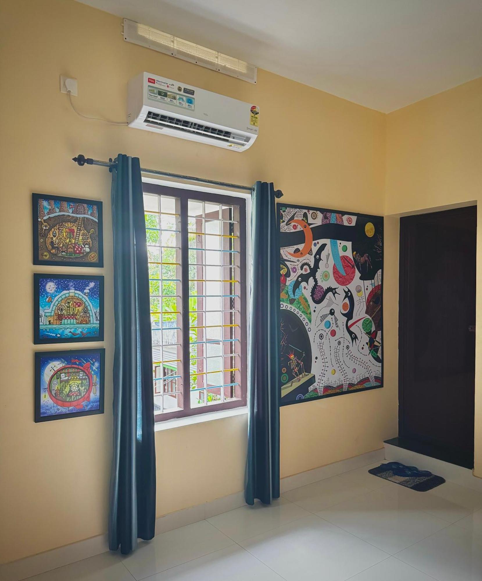 The Yellow Submarine Varkala Exterior foto